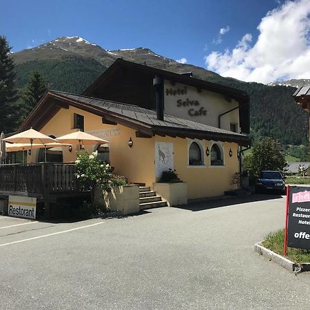 Hotel Pizzeria Selva Zernez Exterior foto