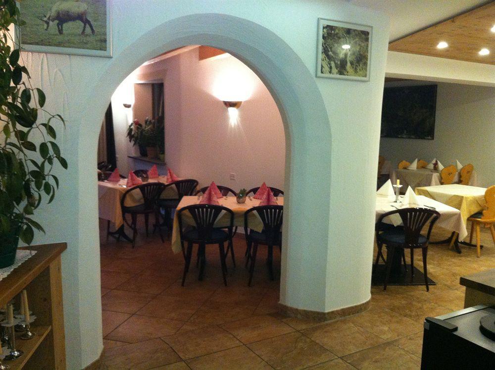 Hotel Pizzeria Selva Zernez Exterior foto
